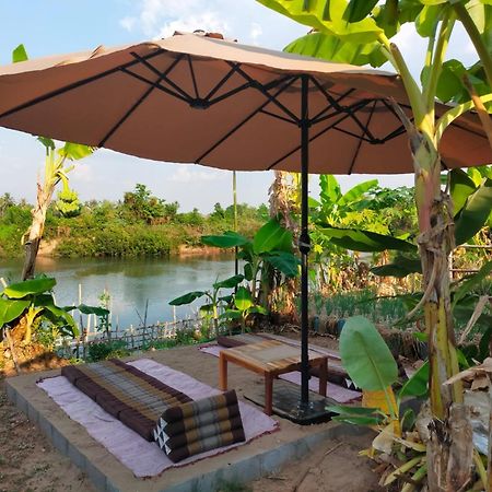 Chanhthida Guesthouse And The River Front Restaurant Ban Khon Eksteriør bilde