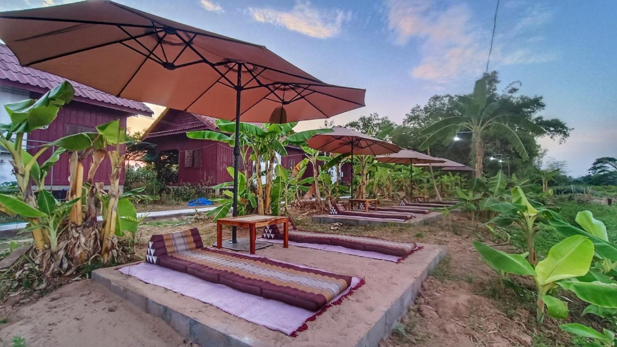 Chanhthida Guesthouse And The River Front Restaurant Ban Khon Eksteriør bilde