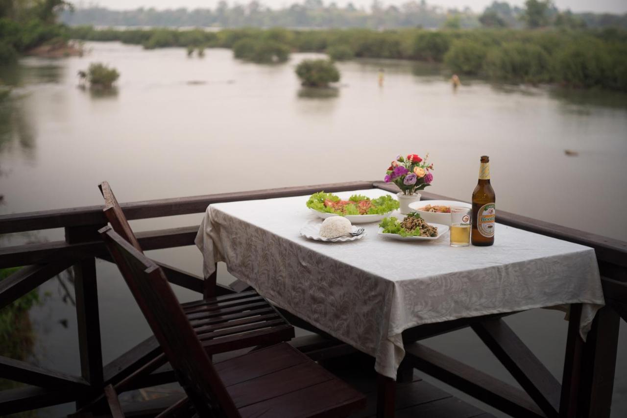 Chanhthida Guesthouse And The River Front Restaurant Ban Khon Eksteriør bilde